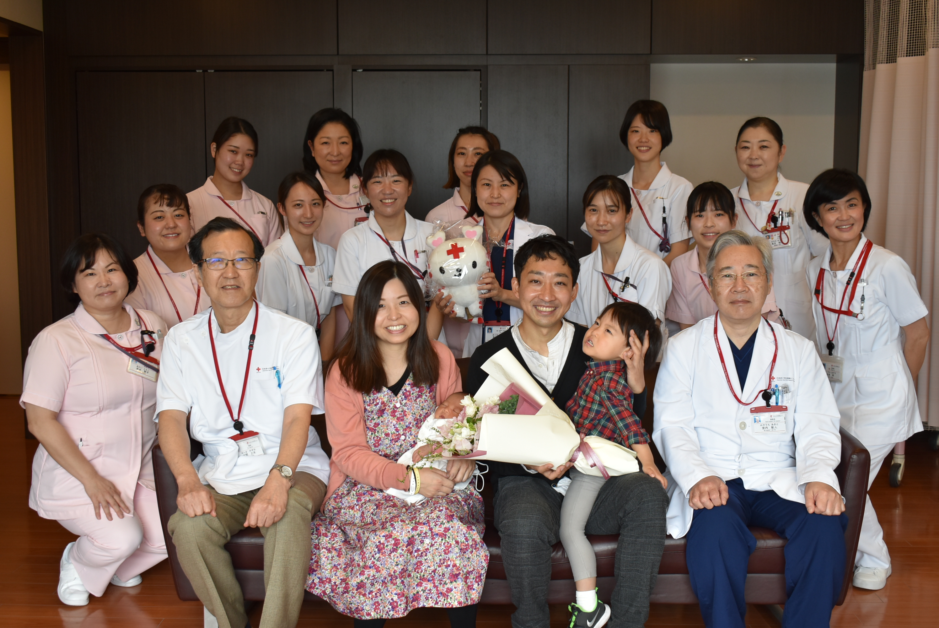 当センター周産期部門は100周年を迎えました! 当センター周産期部門は100周年を迎えました!